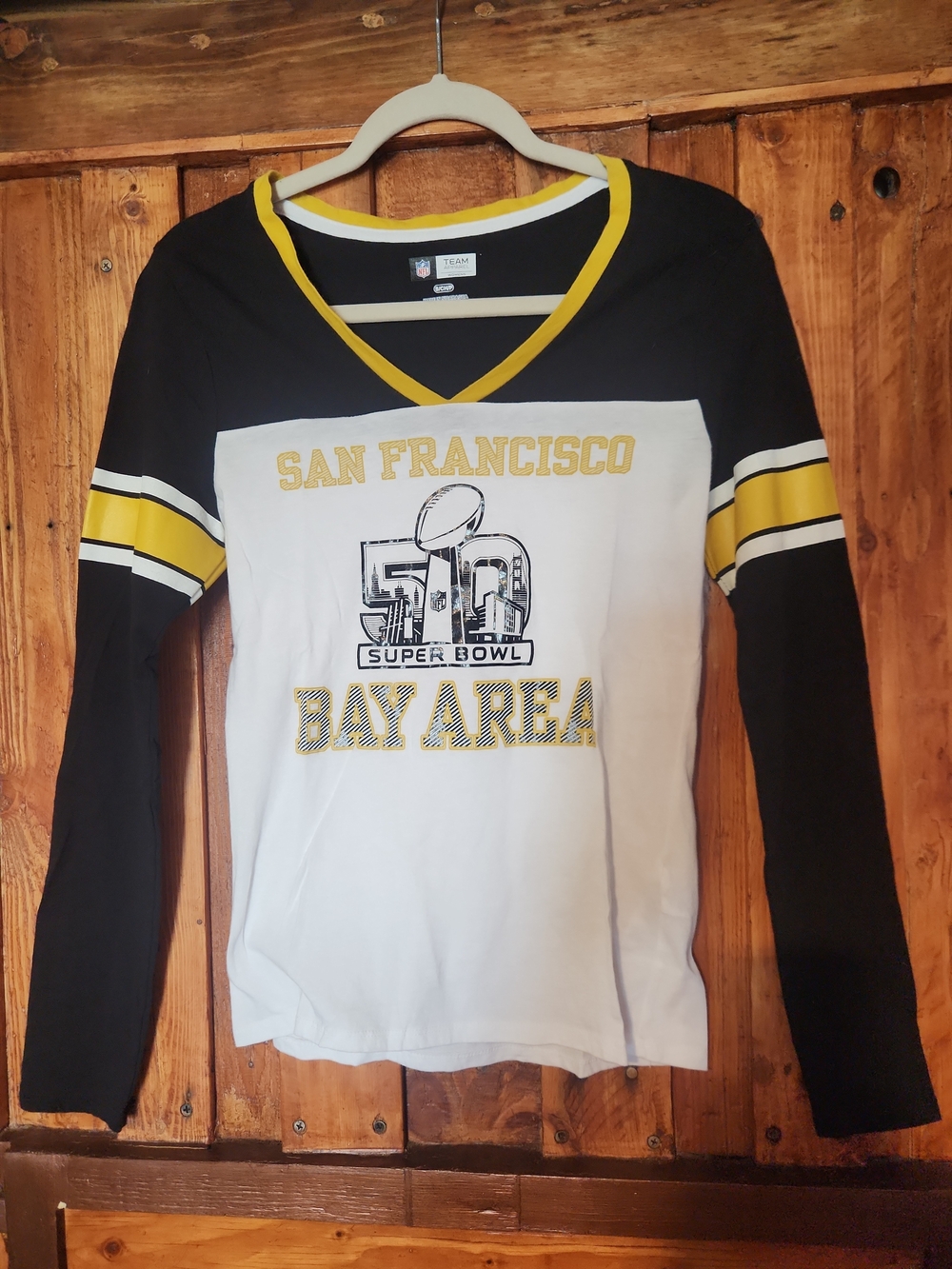 NFL NWOT Women's Colorblock V-Neck Tee - Black, Gold, White - Picture 3 of 4